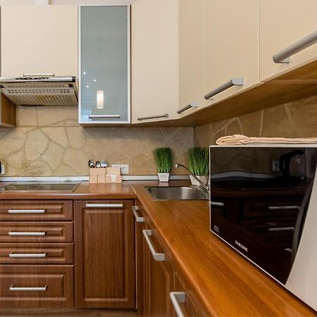 2К Квартира Між Майданом Та Софією Київською Apartment Bagian luar foto