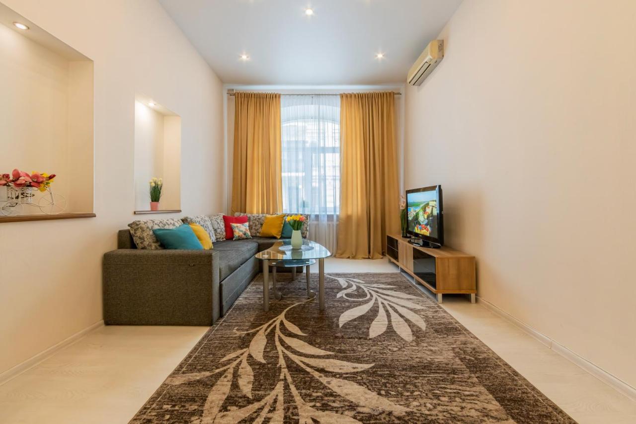 2К Квартира Між Майданом Та Софією Київською Apartment Bagian luar foto