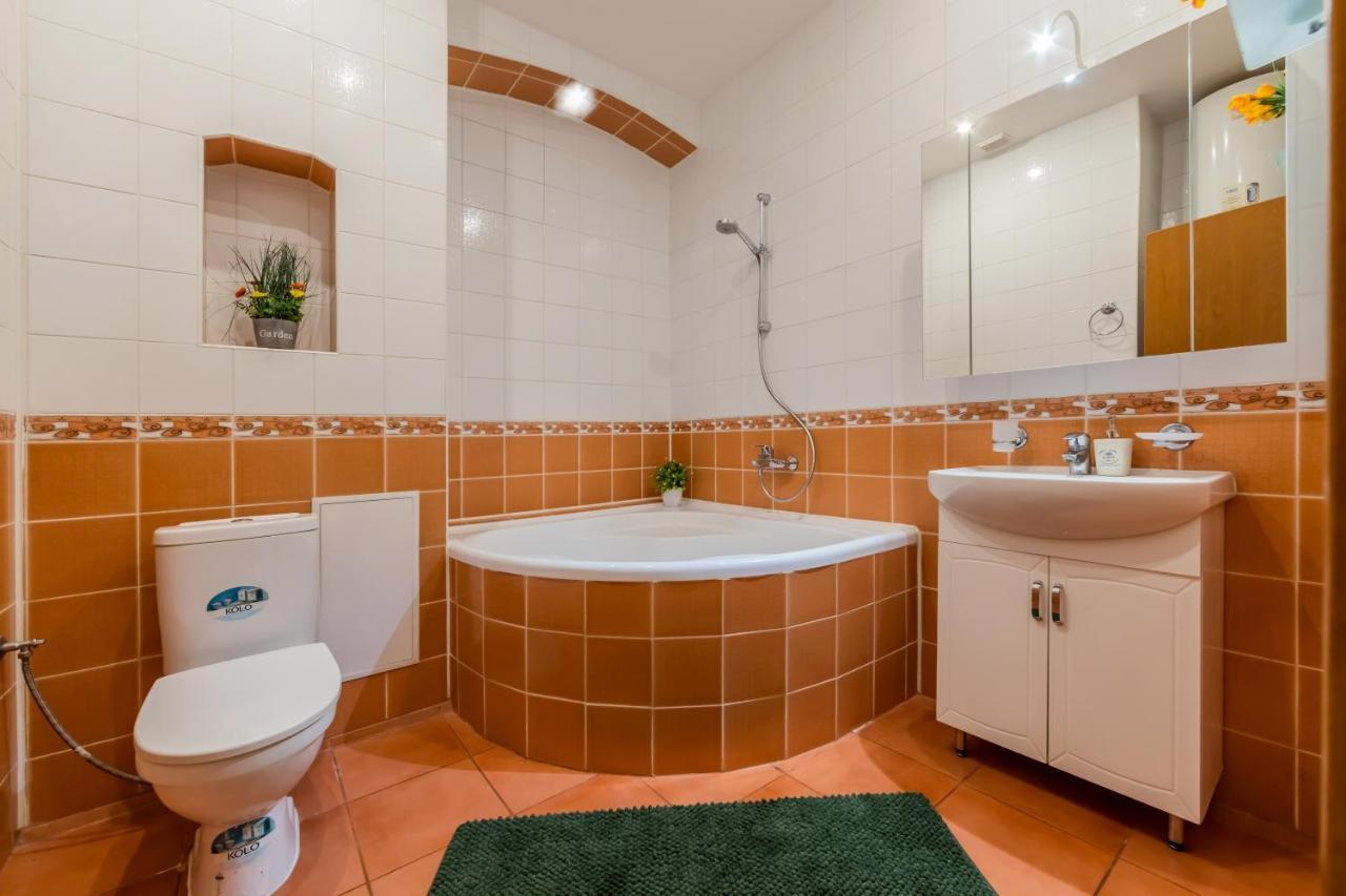 2К Квартира Між Майданом Та Софією Київською Apartment Bagian luar foto