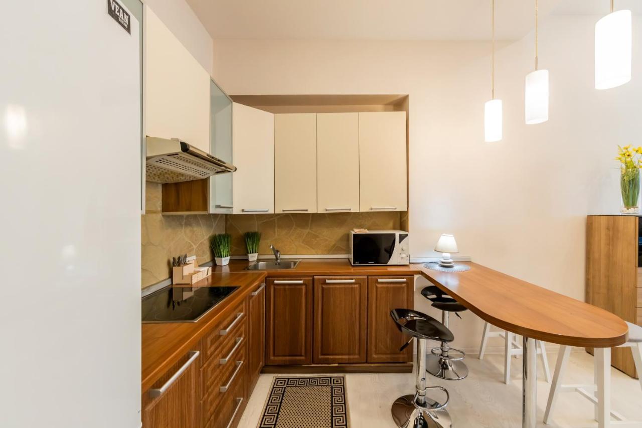 2К Квартира Між Майданом Та Софією Київською Apartment Bagian luar foto