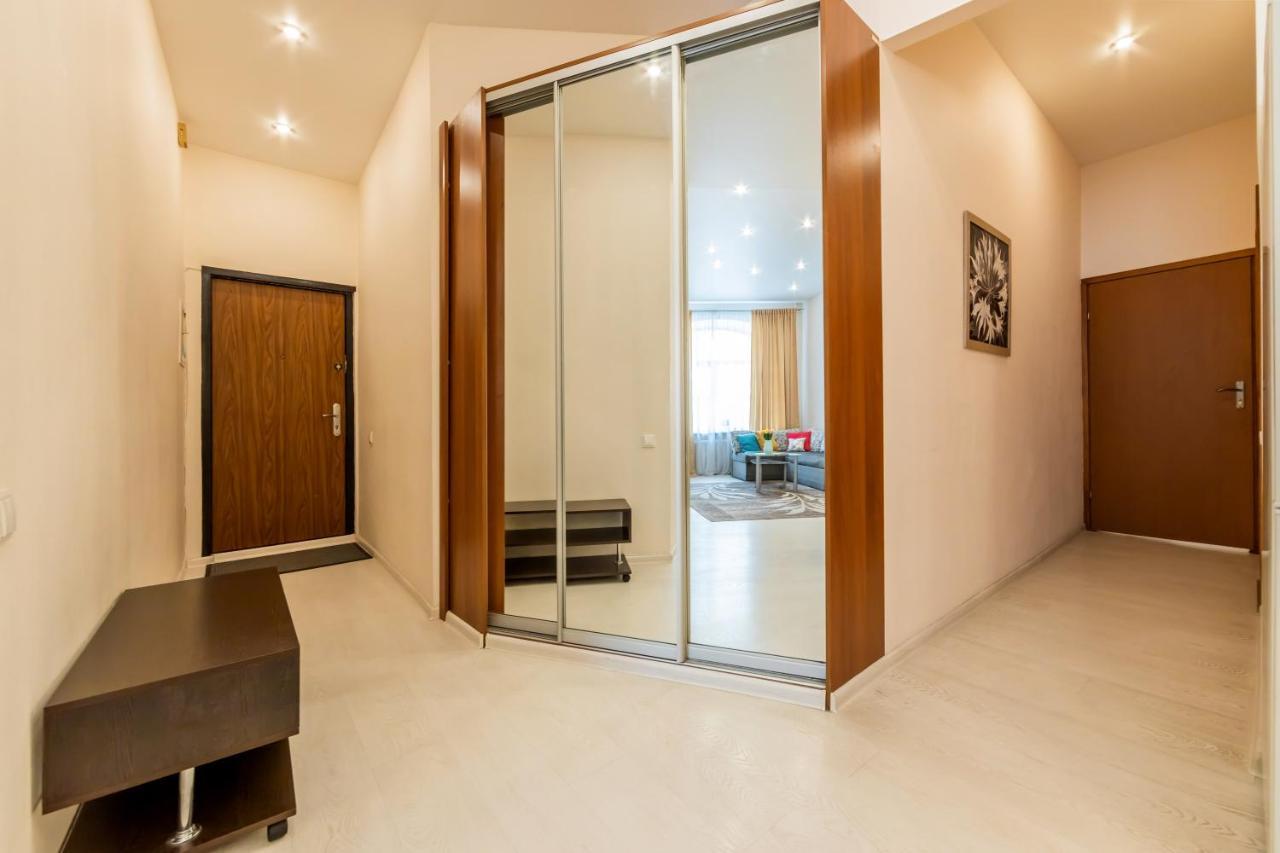 2К Квартира Між Майданом Та Софією Київською Apartment Bagian luar foto