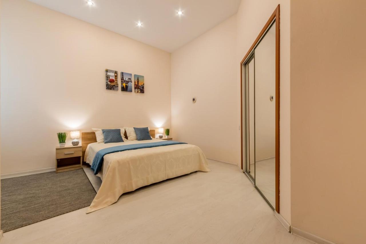 2К Квартира Між Майданом Та Софією Київською Apartment Bagian luar foto